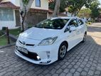 Toyota Prius s touring 2013