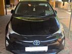 Toyota Prius V4 2016