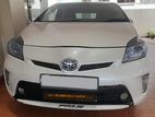 Toyota Prius White for rent