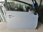 Toyota Prius ( ZVW30) RH Front Door - Recondition.