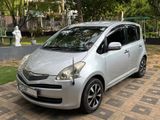 Toyota Ractis 2010