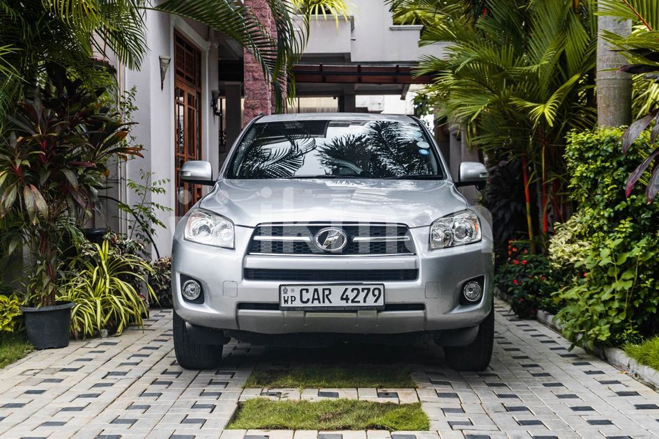 Toyota RAV4 2015 for Sale in Colombo 4 | ikman
