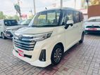 Toyota Roomy CUSTOM G 2024