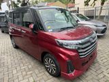 Toyota Roomy Custom G Black Top 2023