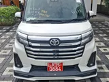 Toyota Roomy CUSTOM G - GR 2023