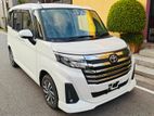 Toyota Roomy CUSTOM G Grade 1.0L 2023