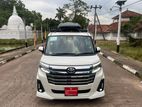 Toyota Roomy Custom GT 2024