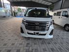 Toyota Roomy Custom GT 2025