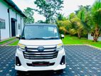 Toyota Roomy Custom GT 2025