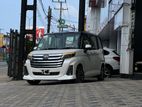 Toyota Roomy Custom GT 2026