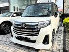 Toyota Roomy Custom GT Black Top 2025