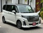 Toyota Roomy Custom GT Blacktop 2025