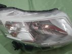 Toyota Roomy Head light