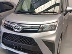 Toyota Roomy X 2023