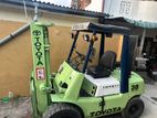 Toyota Ton 3 Forklift 2013