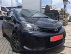 Toyota Vitz 2015