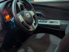 Toyota Vitz 2015