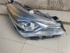 Toyota vitz head light