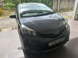 Toyota Vitz KSP 130 2014
