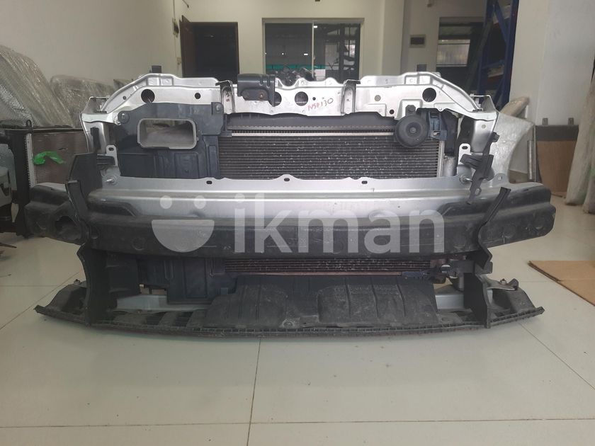 Toyota Vitz Ksp 130 Ksp130 Complete Nose cut, Radiator, Ac condenser for Sale in Talawatugoda