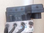 Toyota Vitz KSP130 ABS unit