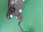 toyota vitz ksp130 Accelerator pedal