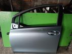 Toyota Vitz Ksp90 Left Front Door complete