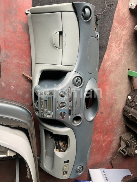 Toyota Vitz Scp10 Dash Board For Sale In Mawathagama 