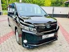 Toyota Voxy 2014