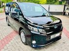 Toyota Voxy Noha 2014