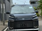 Toyota Voxy S-Z Hybrid 2020