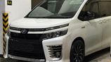 Toyota Voxy Station Wagon 2014