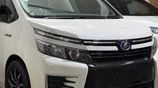 Toyota Voxy Station Wagon 2014