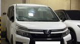 Toyota Voxy Station Wagon 2014