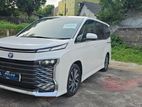 Toyota Voxy SZ 2025