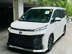 Toyota Voxy SZ Highest Grade 2025
