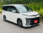 Toyota Voxy SZ Highest Spc B/NEW 2025
