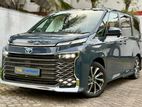 Toyota Voxy SZ Highest Spec 2025