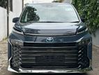 Toyota Voxy SZ Hybrid 2025