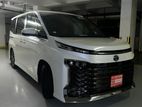 Toyota Voxy ZS 2025