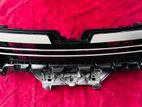 Toyota Voxy Zwr80 G Radiator Grille