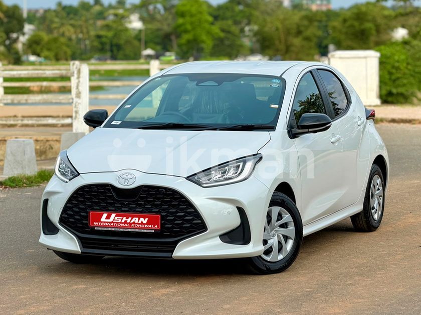 Toyota Yaris G LED 4-WAY/BSM 2026 for Sale in Nugegoda | ikman