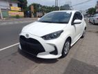 Toyota Yaris Pearl White 2023
