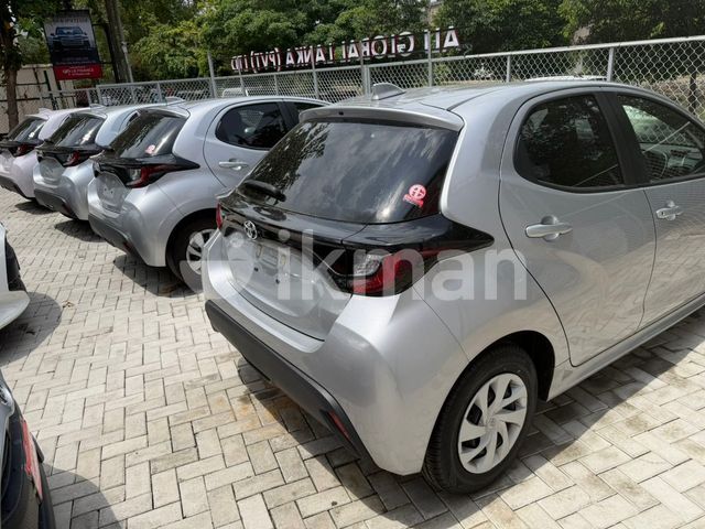 Toyota Yaris 2023 photo 3