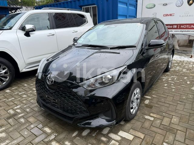 Toyota Yaris 2024 photo 2