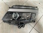 Toyota ZWR80 Voxy Head Light