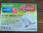 TP-LINK 300Mbs AV500 Powerline Extender (TL-WPA4220KIT)