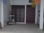 (TR52) House Upstair unit for Rent in Arawwala