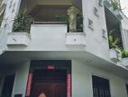 (TR63) Three Storey House for Rent in Colombo 5