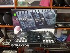 Traktor Kontrol S2 DJ Controller-Japan